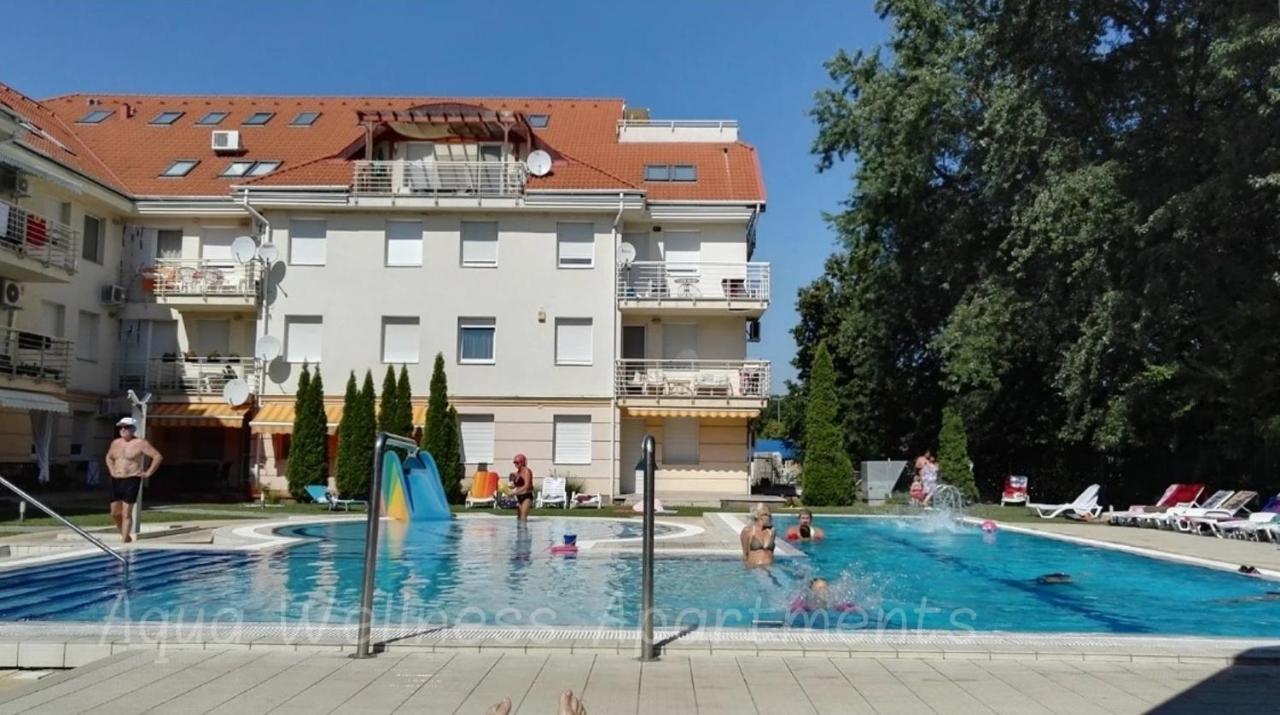 Aqua Wellness Apartments Hajdúszoboszló Esterno foto