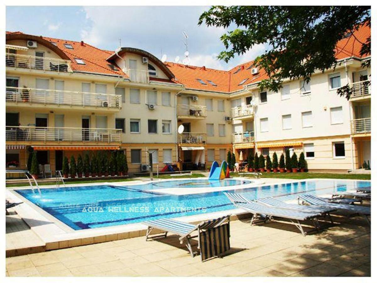 Aqua Wellness Apartments Hajdúszoboszló Esterno foto